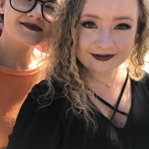 Hi! Here is more about me🎀 - Picture 2 of 3